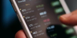 How DEXs Are Gaining Ground on CEXs in 2025 Cryptocurrency on Mobile App